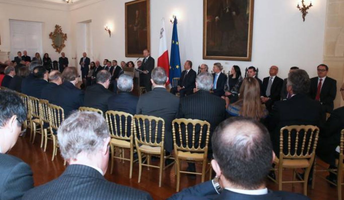 موسكات "" لايمكن أن يكون هناك " سلام عالمي حقيقي" بدون سلام في البحر المتوسط