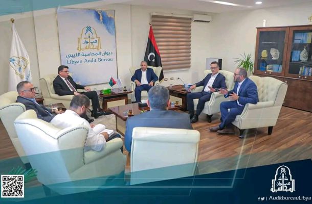 وزير النفط والغاز يبحث توطين صناعات المعدات النفطية داخل ليبيا