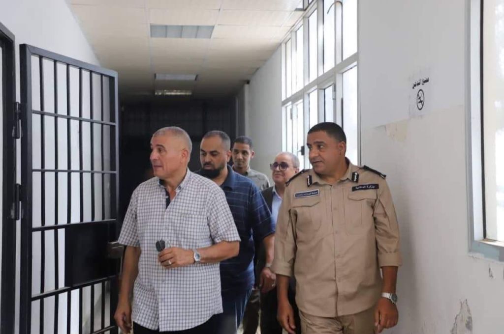 العمل والتأهيل تستلم أعمال لجنة التعيينات الصادرة عن الحكومة الليبية المؤقتة