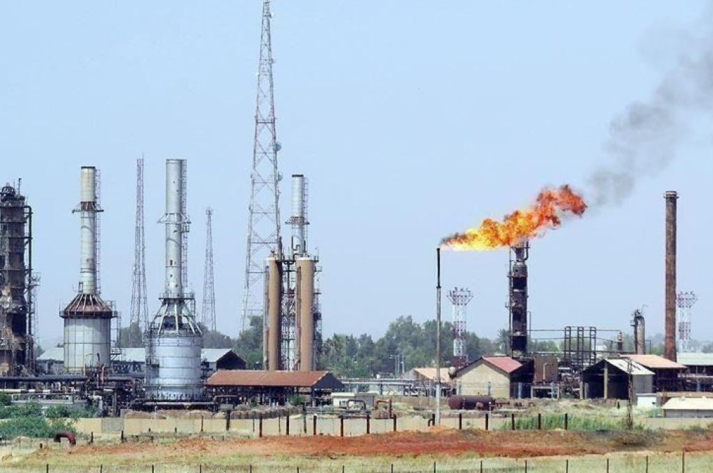 خاص.. " الوطنية للنفط" تُخاطب الواحة بشأن تقديم المعلومات المطلوبة للجان المكلفة بمراجعة حسابات وعقود الشركة