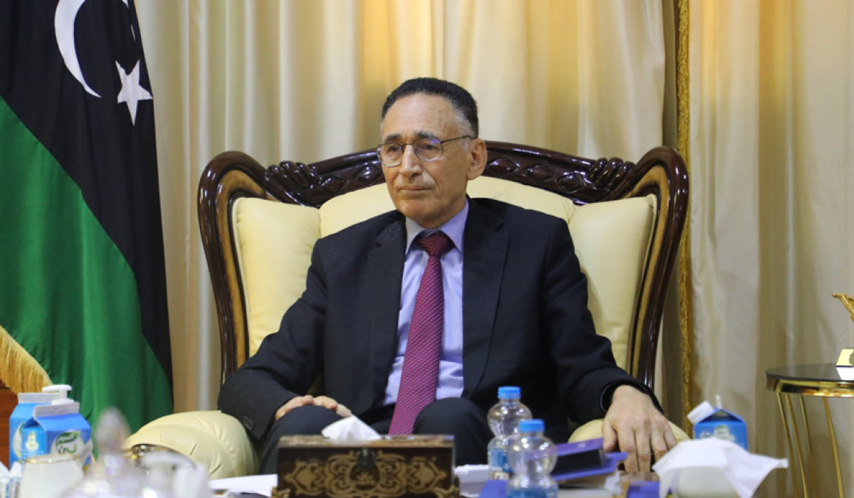 خاص.. "الحويج" يوجه مراسلة لإيقاف العمل بكتابه الخاص بالتصديق على شهادات المنشأ .. وهذه الأسباب