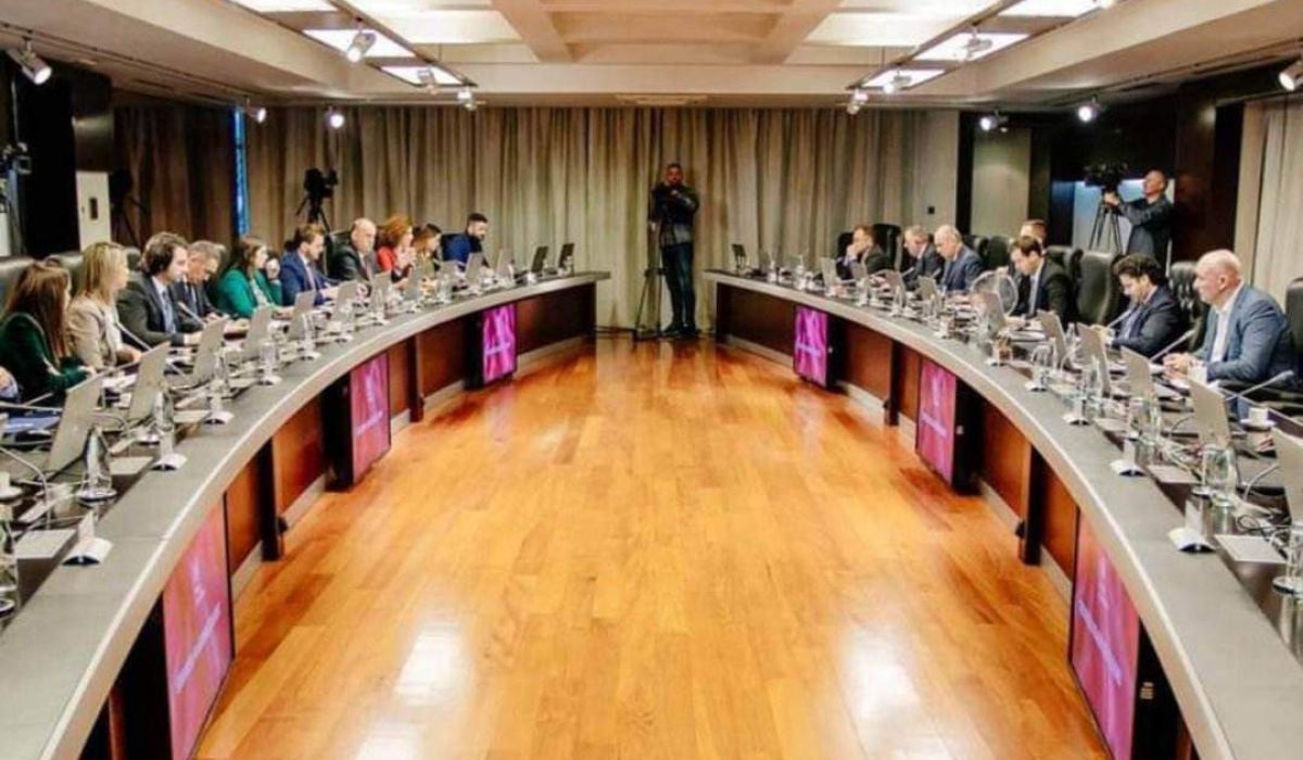 الجبل الأسود يدفع ديوناً بقيمة 4 ملايين دولار إلى ليبيا