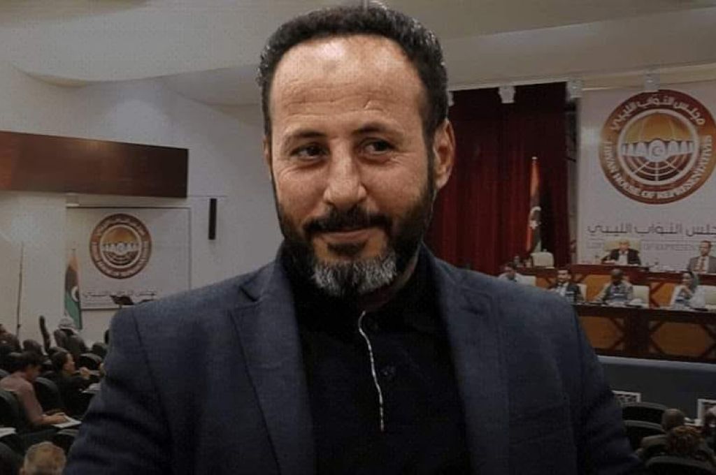 أفريكان إنيرجي: شركة نفط مجهولة الهوية شرق البلاد تتاجر بالنفط الليبي بطريقة غير مشروعة.. إليكم التفاصيل