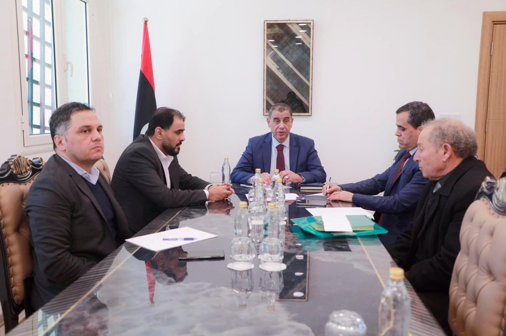 خاص..مصدر بالمجلس الوطني للحريات العامة وحقوق الانسان: الموظفين المشمولين بقرار الافراجات 920 موظف