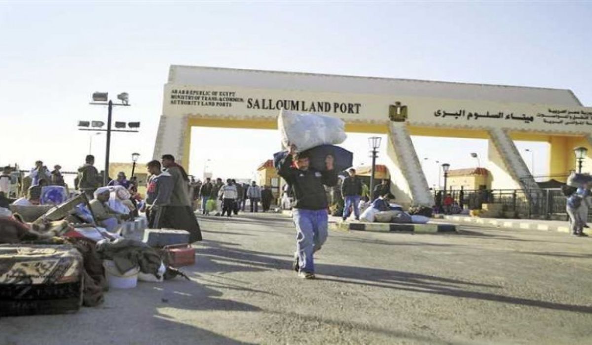 رويترز: الشركات المصرية تبحث عن فرص عودتها إلى ليبيا