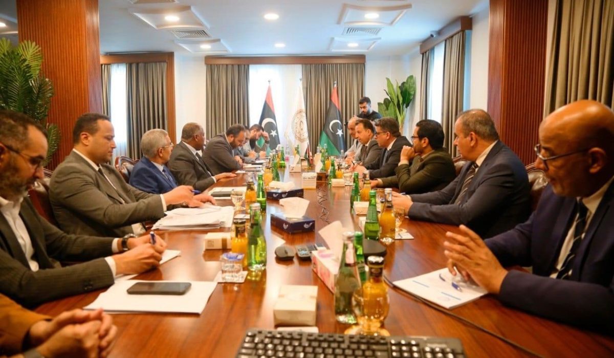 رئيس الديوان يبحث مع وزير المالية ملف الإفراجات المالية