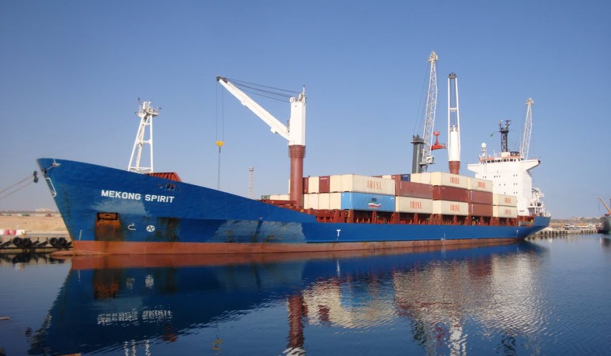 خاص.. صحيفة صدى الاقتصادية تتحصل على إحصائيات حركة البضائع بميناء الخمس البحري.. هذه التفاصيل