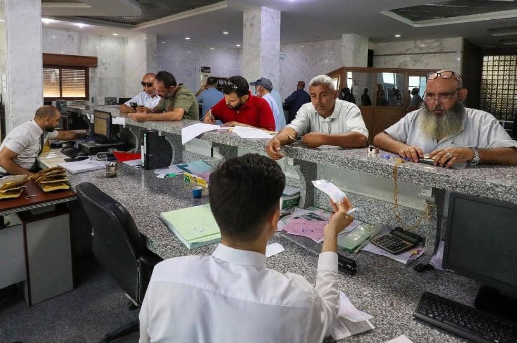 خاص.. "المركزي" يؤكد وصول شحنة جديدة من العملة التي تم طباعتها بالخارج