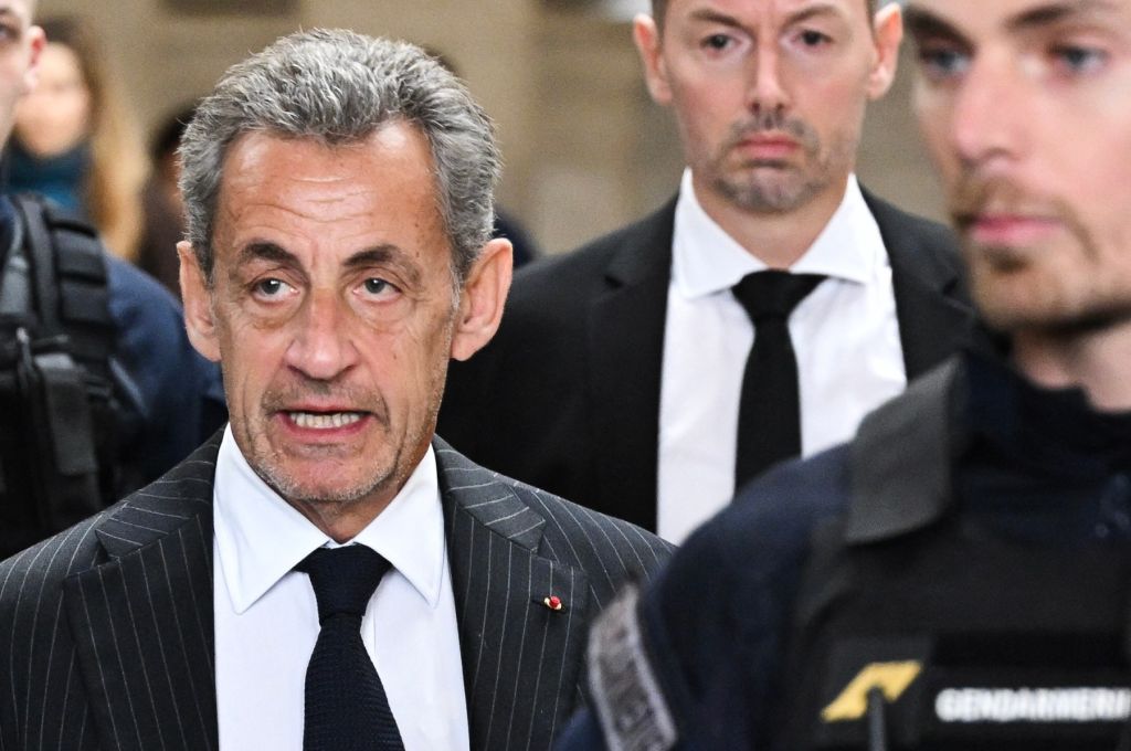 بالأرقام والتفاصيل.. المصرف المركزي يفصح عن مفارقة مالية بين الفائض والعجز