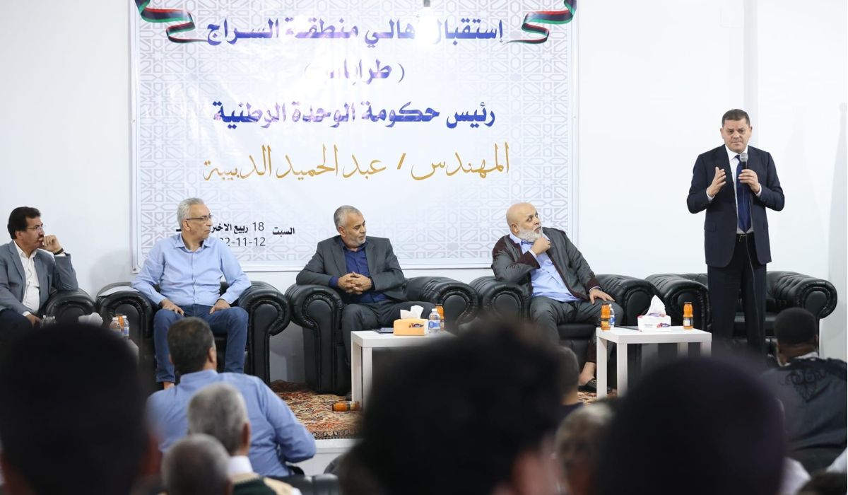 الدبيبة يلتقي أهالي منطقة السراج لمناقشة حلحلة المشاكل الخدمية التي تواجه المنطقة