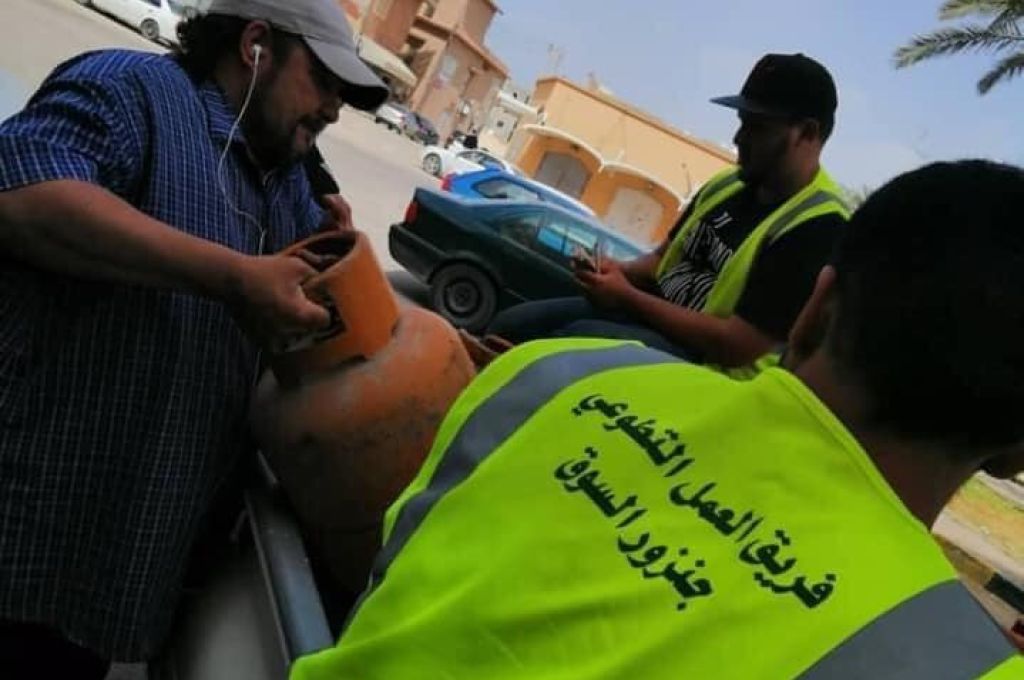 الليبيون وحدهم الذين يشعرون بتكلفة الحصار النفطي