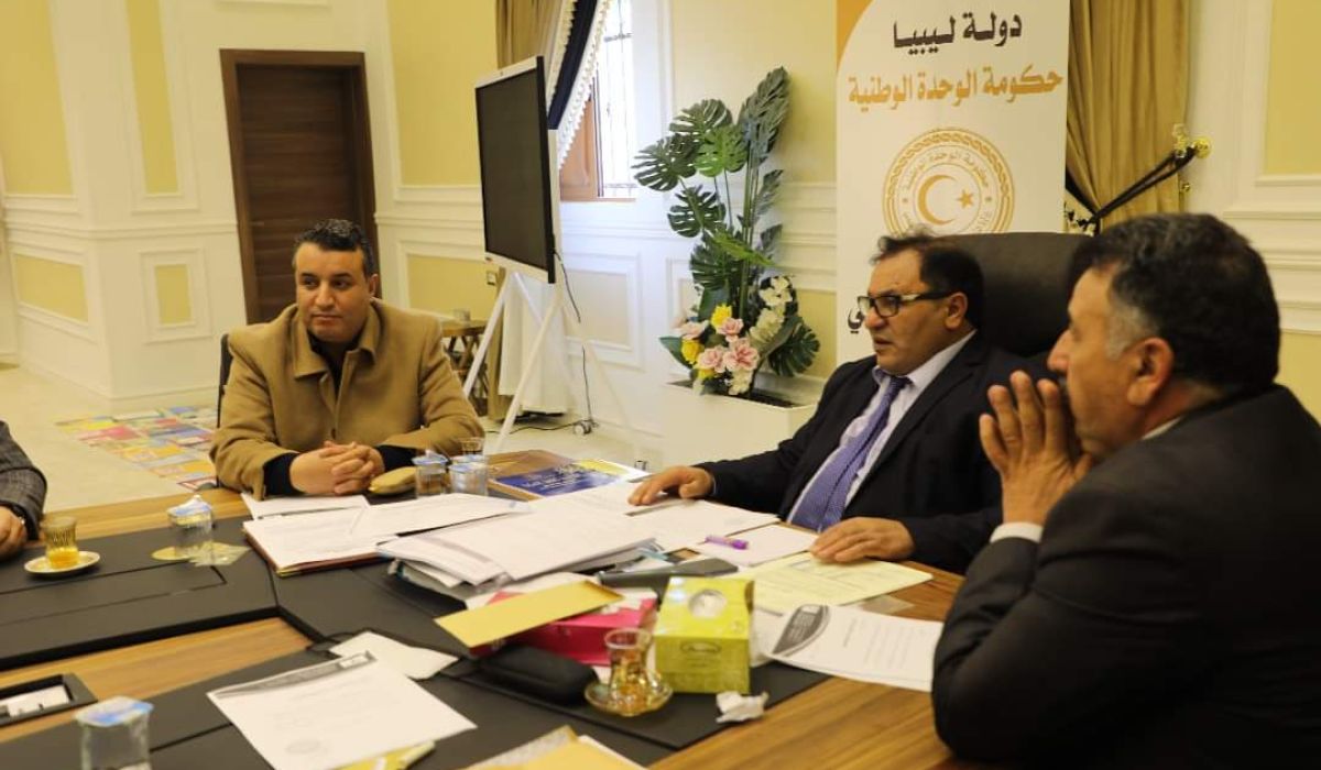 اللجنة الوزارية المشكلة من مجلس الوزراء تجتمع لمناقشة آخر تطورات مشكلة الكتاب المدرسي