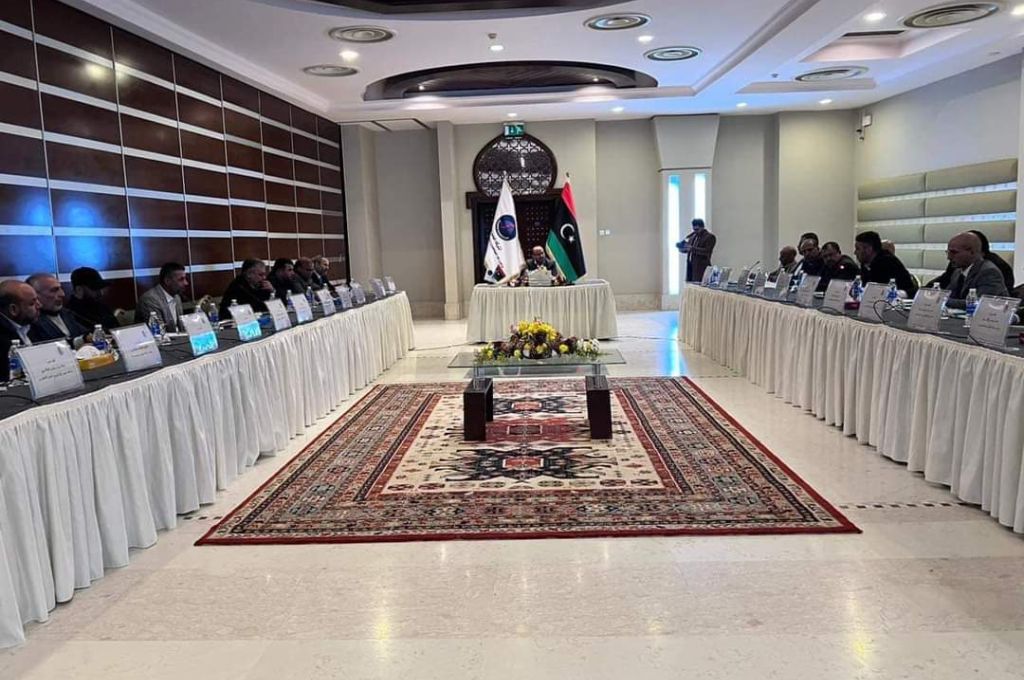 "المبروك" يبحث الصعوبات التي تواجه مصلحة الأملاك العامة