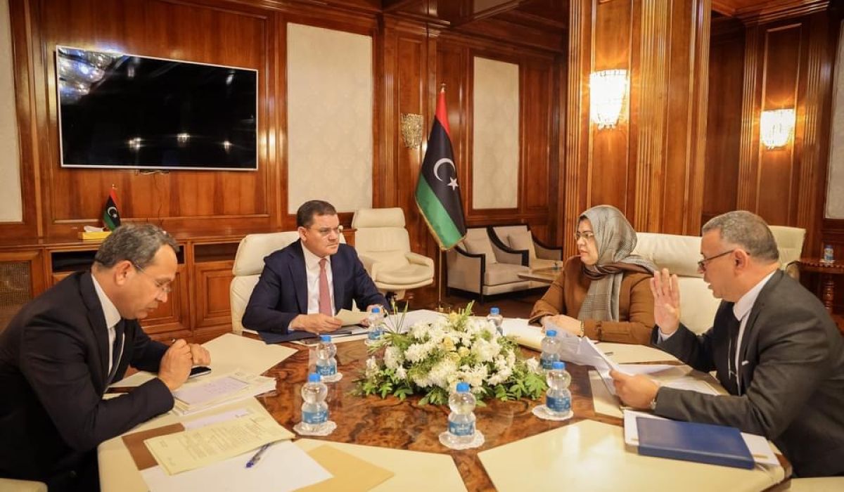 خلال اجتماعه مع وزيرة العدل ورئيس مصلحة التسجيل العقاري.. "الدبيبة" يتابع خطة عمل المصلحة