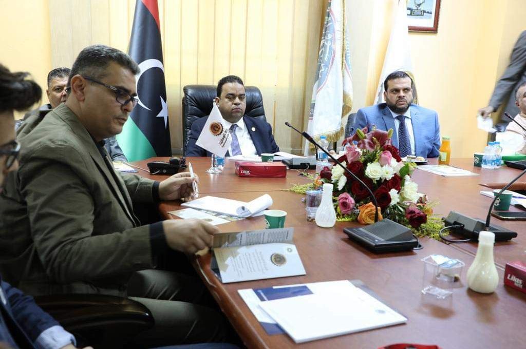 "العابد" يتابع الدورة التدريبية في احتراف صناعة الخبز ببلدية سوق الجمعة