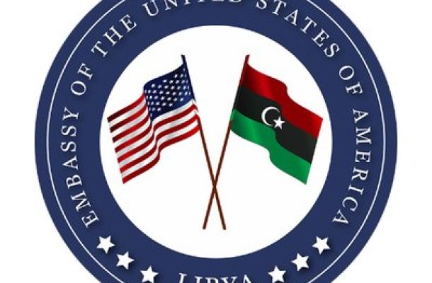 الناظوري يتفقد منفذ امساعد البري ويصدر تعليماته بالقبض على المتورطين في عرقلة عمله
