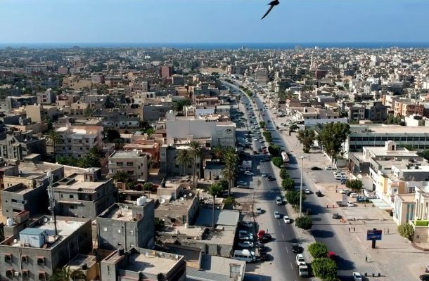 بلدي مصراتة يبحث مع مسؤولي المصارف العمل خلال حظر التجول