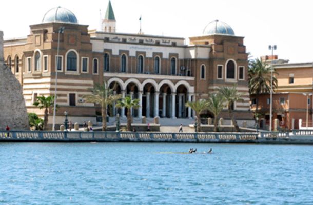 احمد معيتيق يلتقي معلمي بعض البلديات