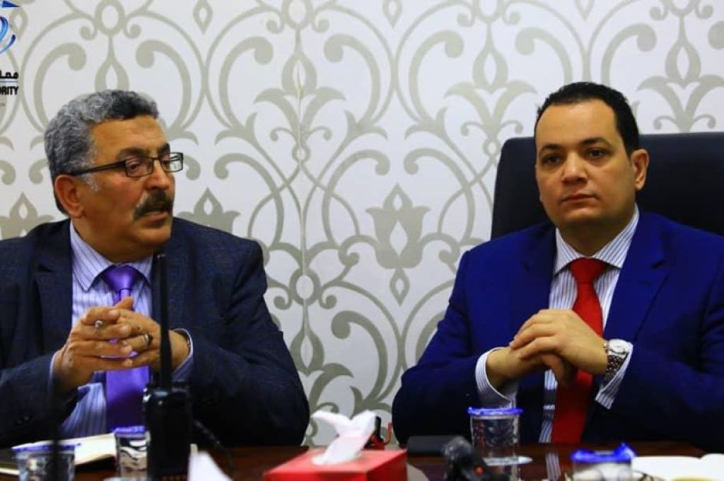 مع استمرار توقف منظومة الـ10 آلاف ... الدولار يسجل ارتفاعاً كبيراً بالسوق الموازي