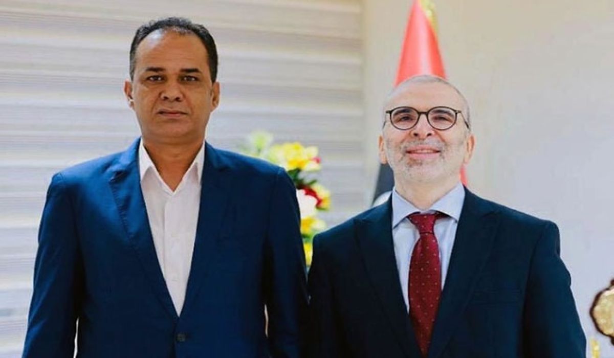 خاص.. في تناقضٍ واضح .. عقيلة صالح يشكل لجنة بقرار سابق للتحقيق في مخالفات صنع الله .. والعريبي يدافع عنه