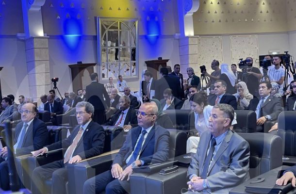 شكشك وعابد يبحثان ملف الملاكات الوظيفية وسياسة التوظيف التي تتبناها الدولة