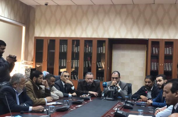 مصادر بوزارة المالية: بومطاري قرر عدم تسليم الوزارة حتى إقفال ميزانية العام 2018