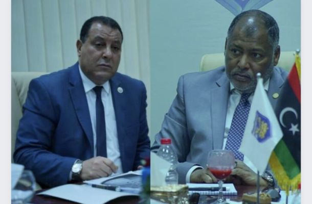 "الحويج" يُتابع مع رئيس جهاز الحرس البلدي أسعار السلع والإجراءات القانونية للشركات