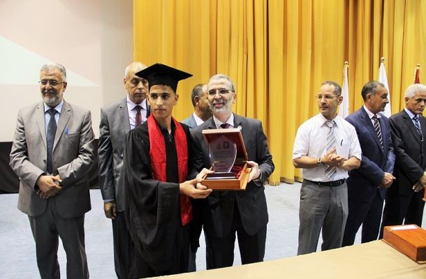 بلدي الرياينة يبحث مع مصرف الوحدة سبل توفير السيولة