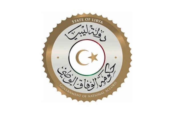 "سيالة" يتسلم مهام وزير المالية والوزارة تنفي خبر إقالة "حمّاد"