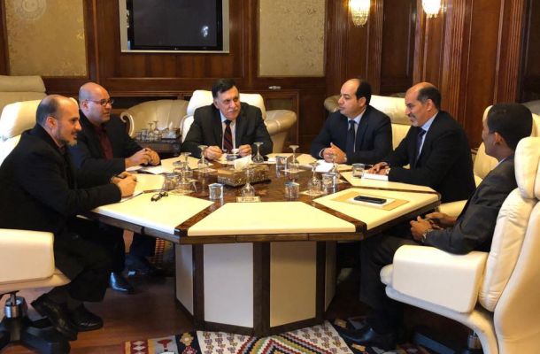 أنوار الخليج المحملة بحوالي 34 مليون لتر من البنزين تصل ميناء طرابلس