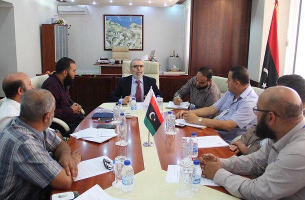 الحرس البلدي : هكذا يتم تخزين المواد الغذائية في استمرار للاستهانة بصحة وسلامة الشعب الليبي