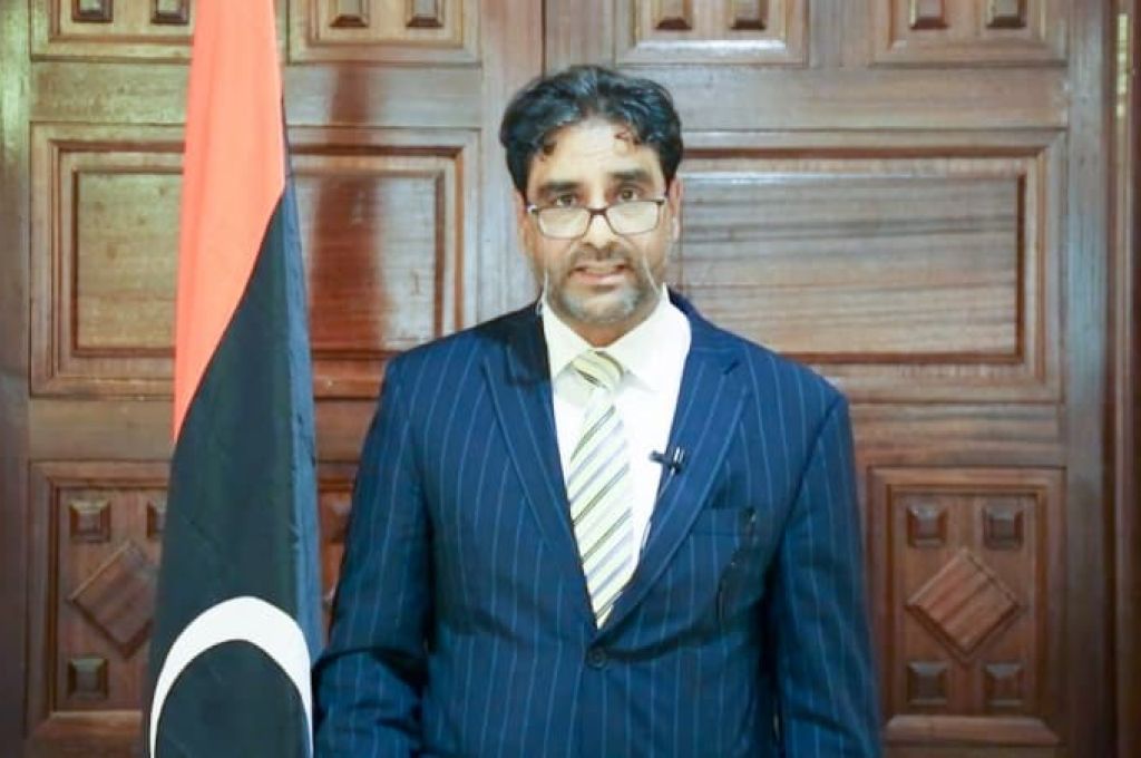 احتراق سيارة بمعبر رأس جدير الحدودي