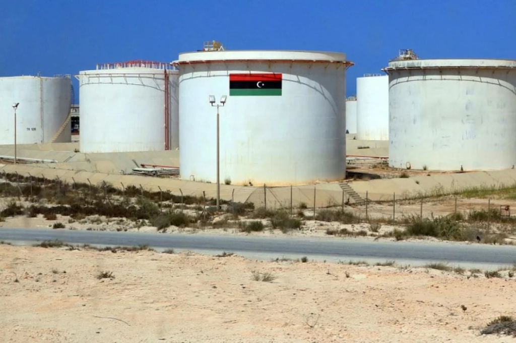 In this Jan 12, 2017 file photo, a general view shows an oil facility in the northern oil rich Libyan town of al-Buraqah. (ABDULLAH DOMA / AFP VIA GETTY IMAGES)