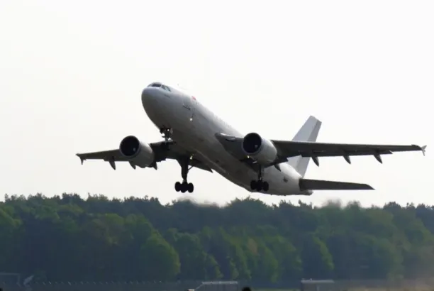 PIXNIO 262484 900x581 1 3a5fb0fb d6fc3e4e