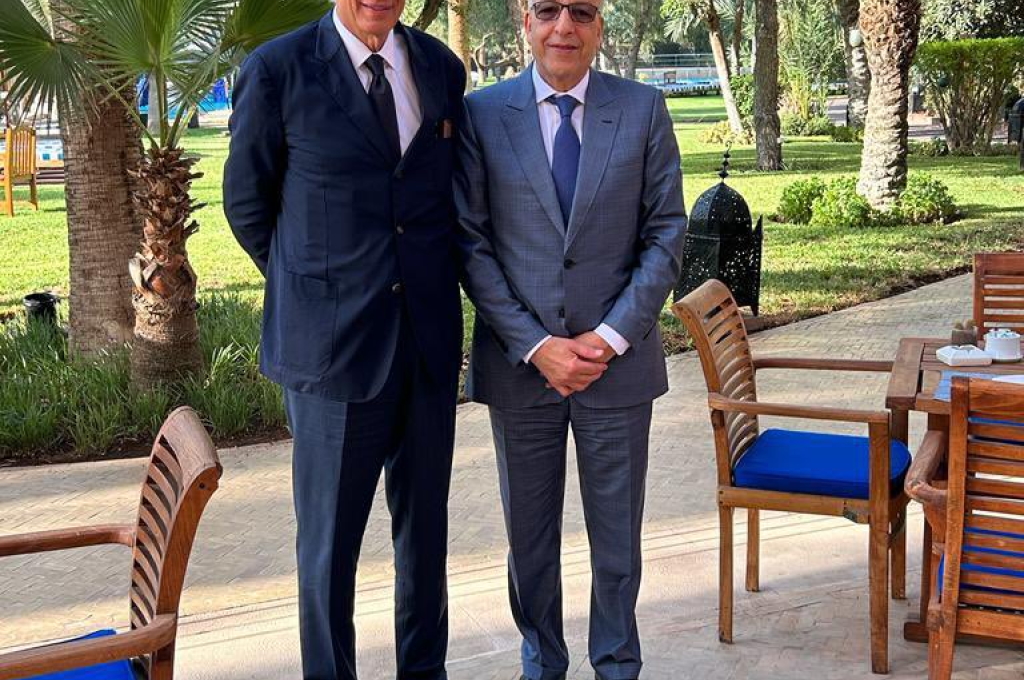 F8K52yZWQAAbUc3 238a2282