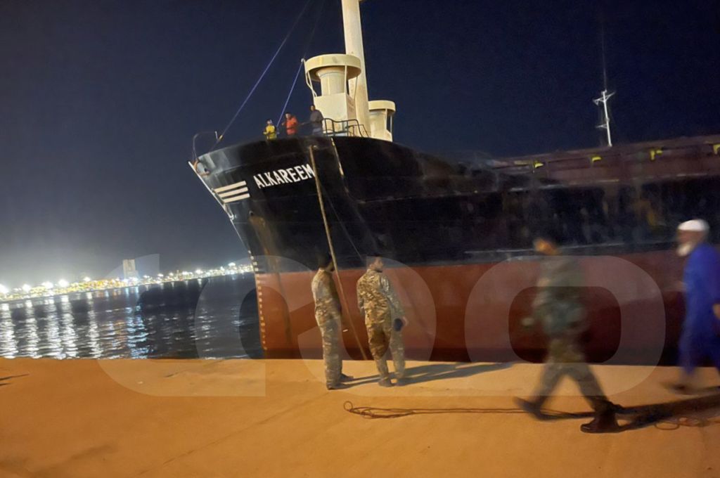 13502FE5 179C 4880 A693 EFE4D858767A cf442e17