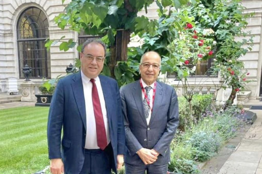 14151337 6D1F 48D6 8B9D 5C2A7CE2055A e00a54c3