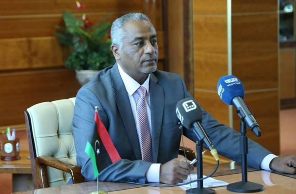 "حماد يخصص 25 مليون دينار للمستشفيات الحكومية "