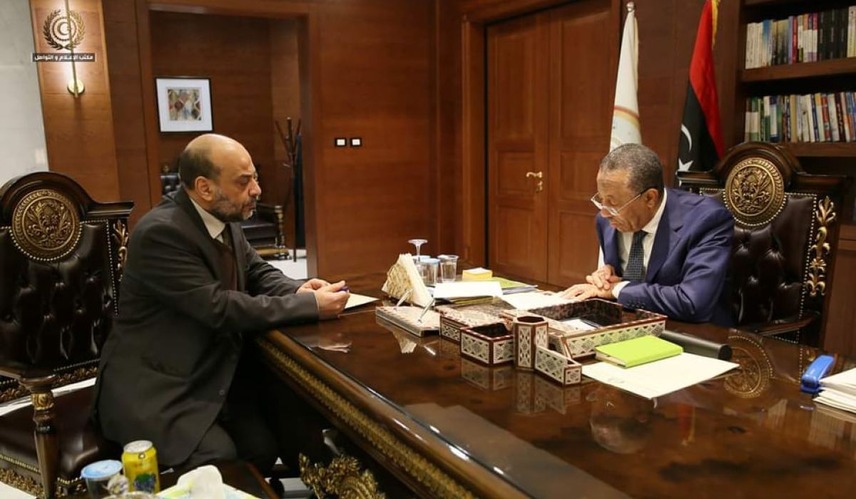 الثني يبحث مع وزير الاقتصاد المخزون الاستراتيجي للوزارة وخطة 2020