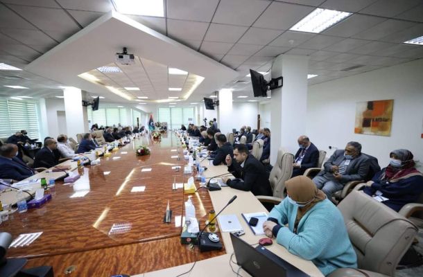 "الزني" يشارك في احتفالية توزيع صكوك منحة تيسير الزواج لشباب مدينة ترهونة