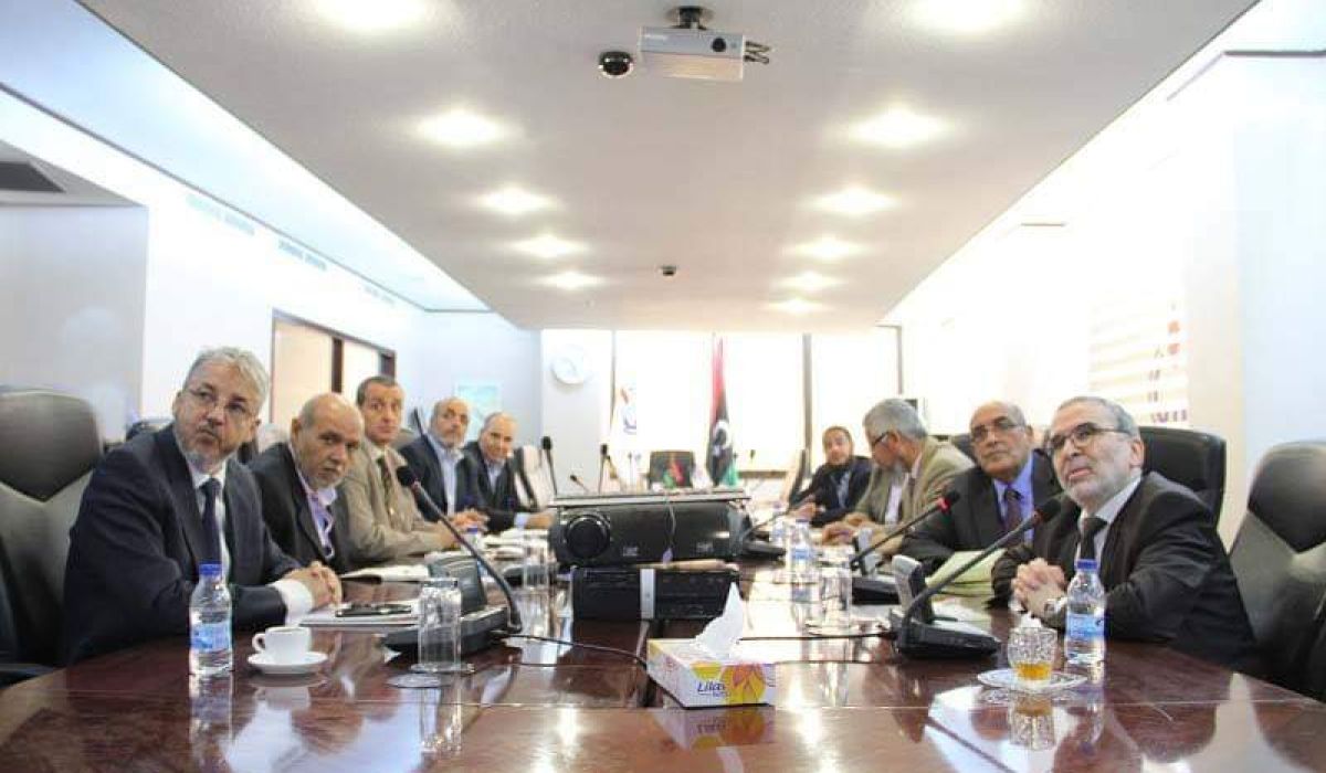 صنع الله يتابع إنشاء مباني المؤسسة الوطنية للنفط والمركز النفطي ببنغازي