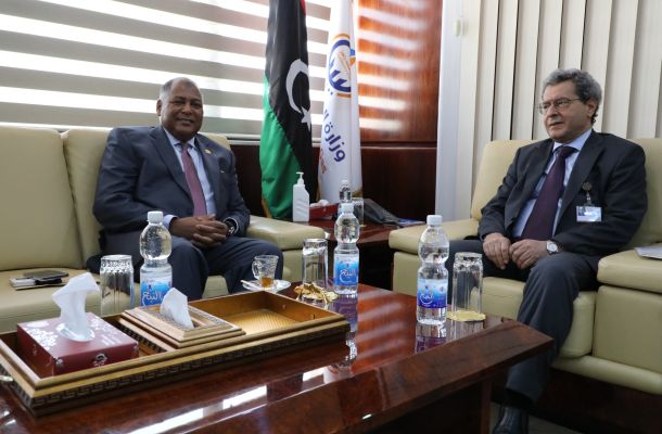 "الصحة" تُناقش مقترح الميزانية العامة للوزارة والجهات التابعة لها المموّلة من الخزانة العامة لعام 2023