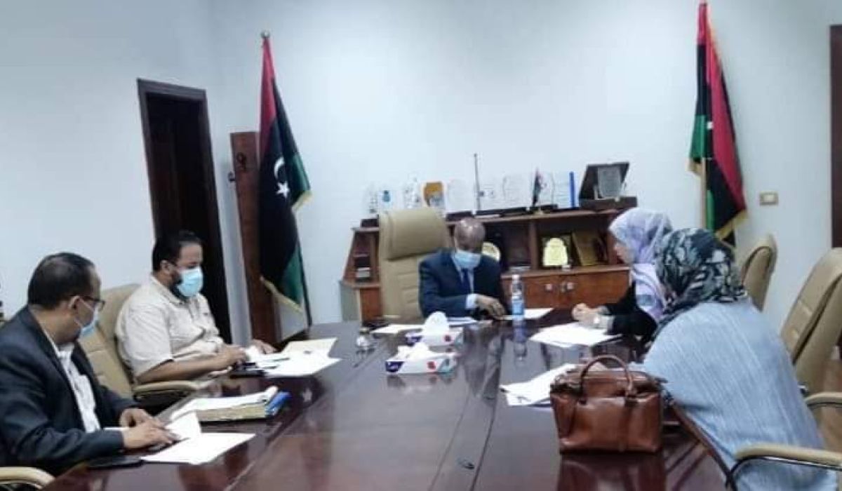 العمل والتأهيل بالوفاق تبحث الإفراج عن مرتبات العاملين بالقطاعات العامة ممن لم يتقاضوا مرتباتهم