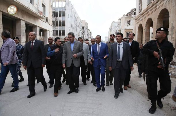 السراج يتسلم أوراق اعتماد 7 سفراء في ليبيا