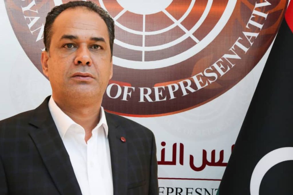 تراجع أسعار النفط بسبب فيروس كورونا .. وخام برنت عند 43 دولارا للبرميل