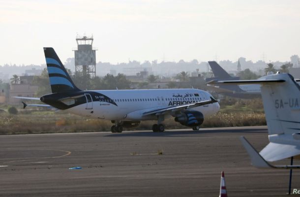 "بومطاري" يطلع على سير عمل الفرق المكلفة بإقفال الحسابات الختامية للدولة