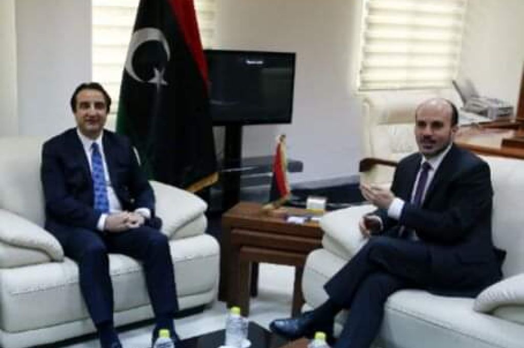 الرئاسي يصدر القرار "48 " بتحديد القوانين في استيراد السيارات للأغراض الشخصية