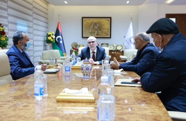 " أبوهيسة " يبحث آليات مد خطوط الغاز لبعض المناطق الصناعية