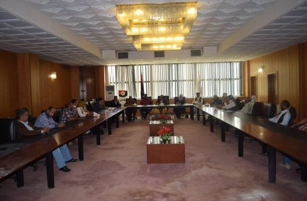 وزير المالية يترأس اجتماعا للجمعية العمومية لمصرف الادخار والاستثمار العقاري