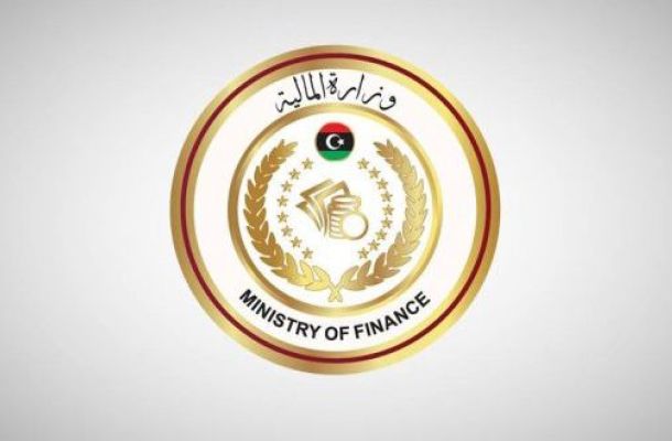 جمرك ميناء الخمس يحبط محاولة تهريب كوابل كهربائية وخردة